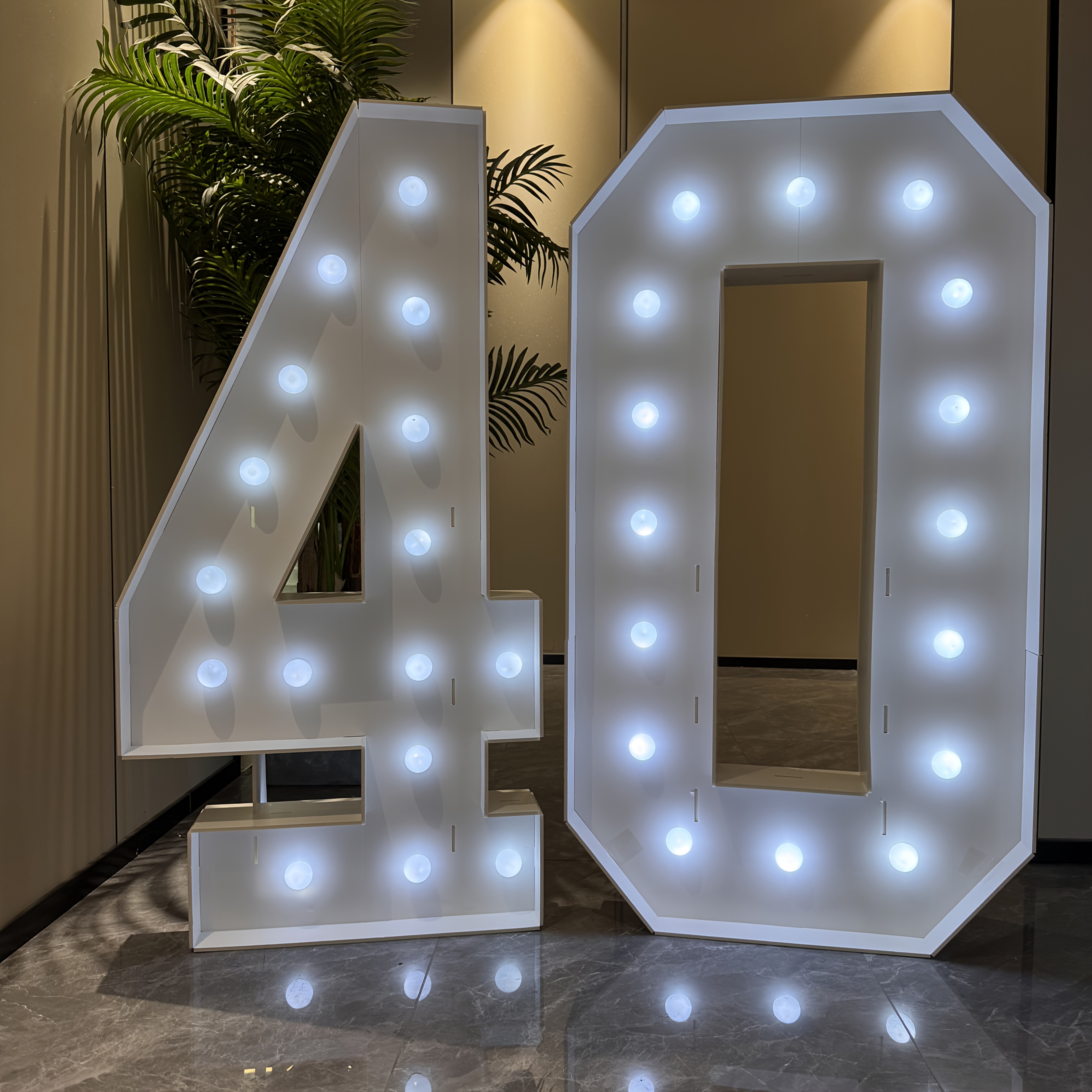 4-Foot Self-Illuminating LED N - Event & Party Supply recension och pris