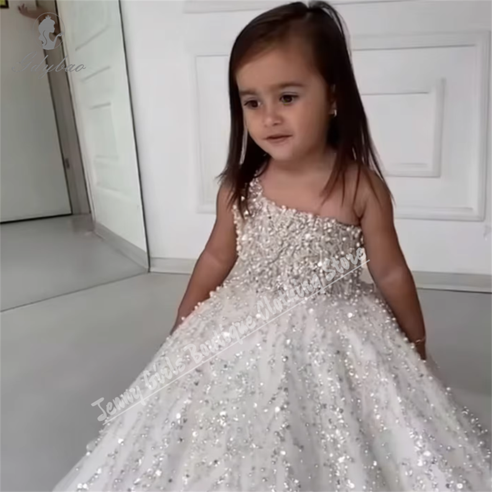 Glitter Beading Fluffy Single  - Birthday Sash Glitter recension och pris