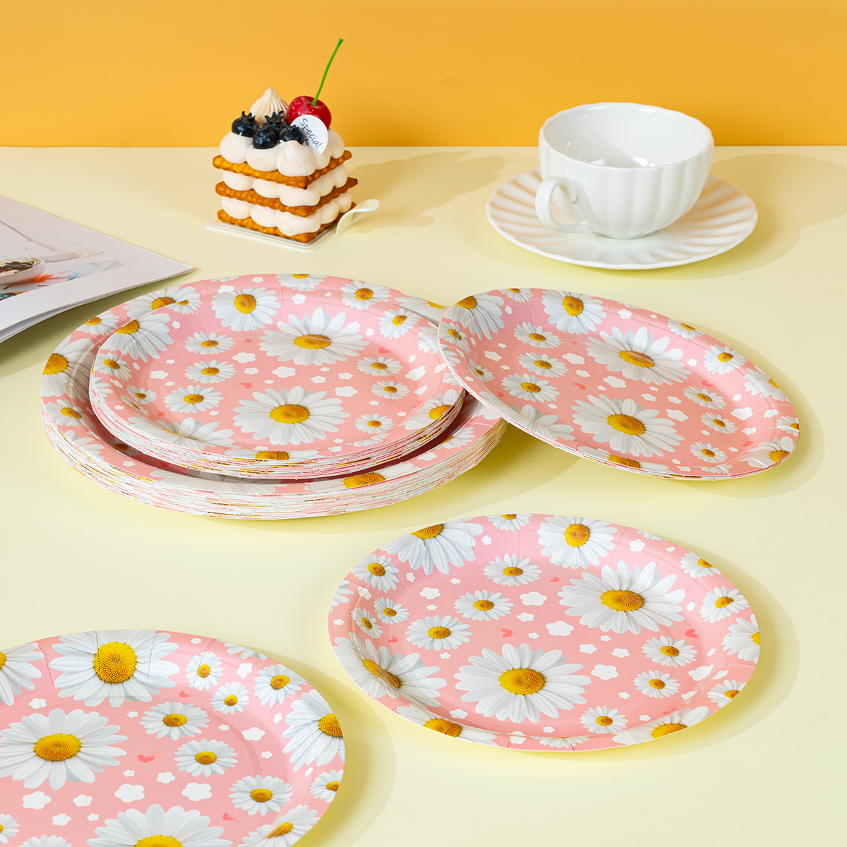 Pink Daisy Print Disposable Pa - Event & Party Supply recension och pris