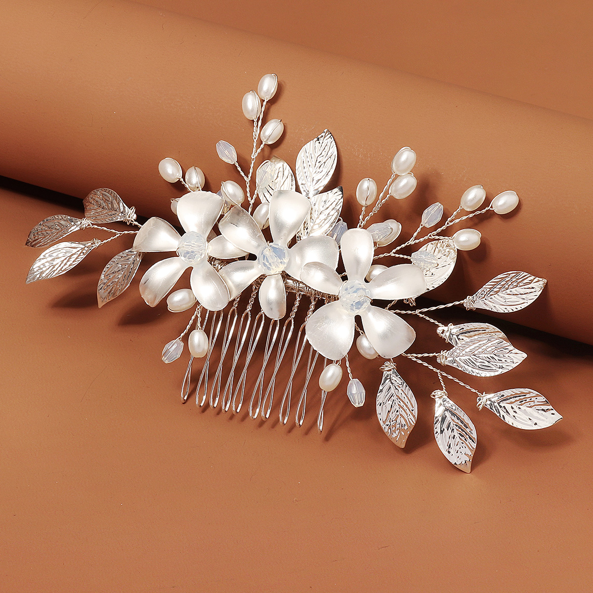 Sliver Luxurious Floral Metal  - Event Suppliers recension och pris