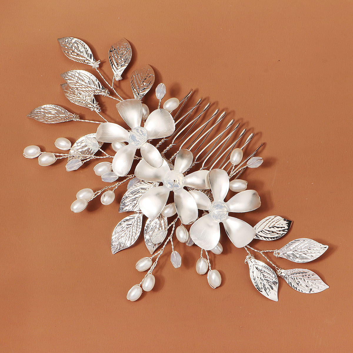 Sliver Luxurious Floral Metal  - Event Suppliers recension och pris