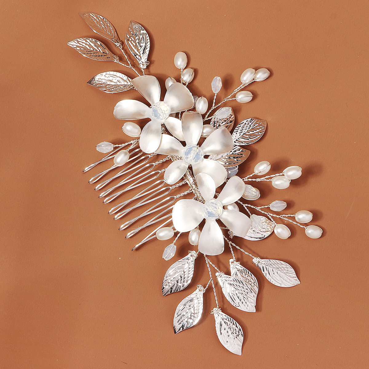 Sliver Luxurious Floral Metal  - Event Suppliers recension och pris